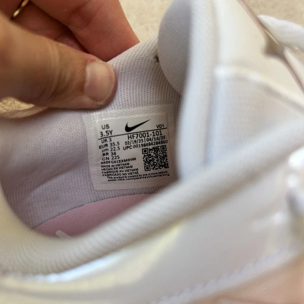 Nike A'one Aja Wilson Women Size 5 ~3.5Y White Perfect Pink Prism Pink HF001-101